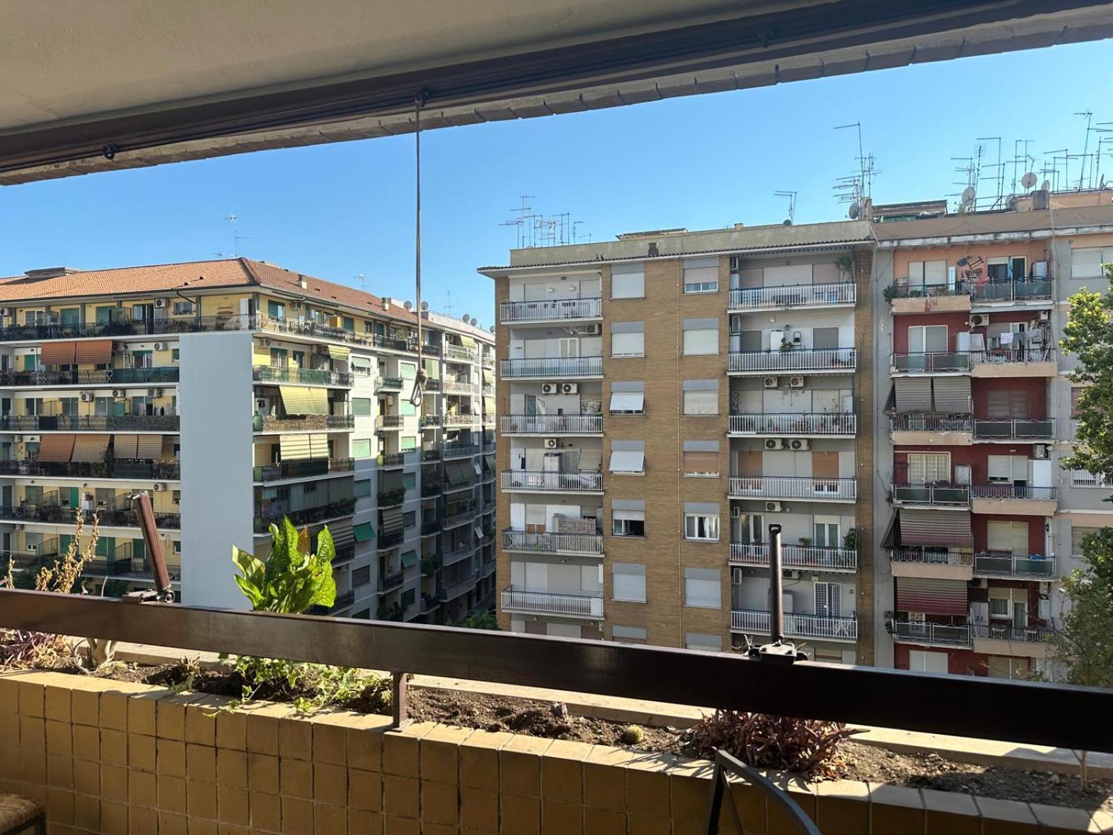 La Rosa Di Roma Di Momy Apartment Bagian luar foto